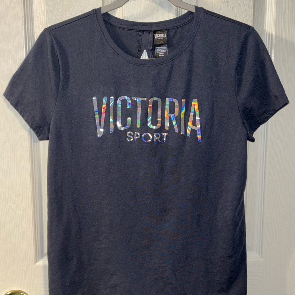 Victoria Secret Sport Athletic Shirt, Cut Out Back Size Small Never Worn